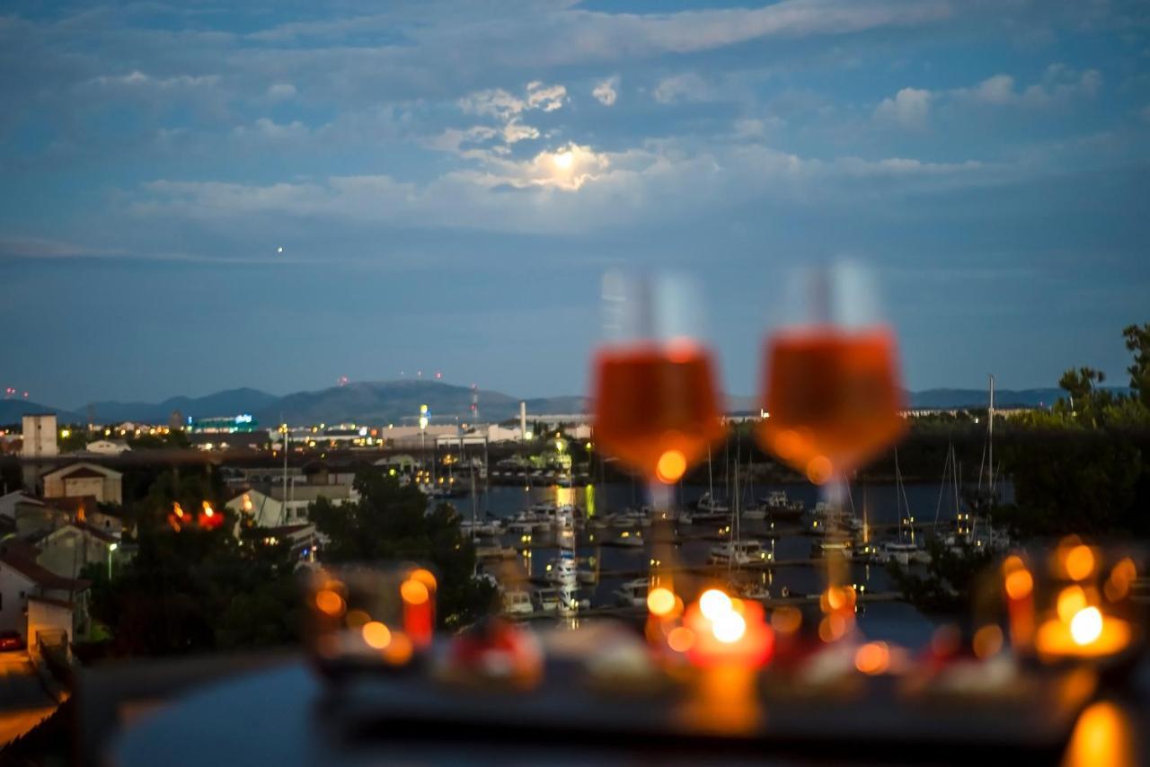 Luxury Apartment Vista Del Sole ชิเบนิก ภายนอก รูปภาพ