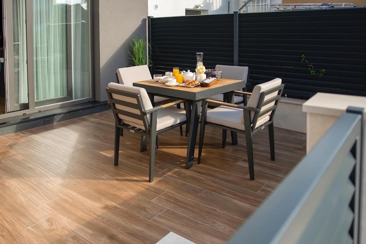 Luxury Apartment Vista Del Sole ชิเบนิก ภายนอก รูปภาพ
